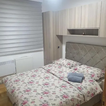 Apartman 1 Lux S V Istocno Sarajevo Lukavica Hilandarska Centar