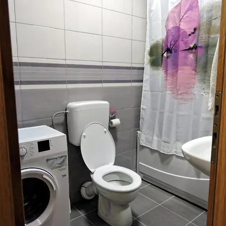 Apartman 1 Lux S V Istocno Sarajevo Lukavica Hilandarska Centar דירה